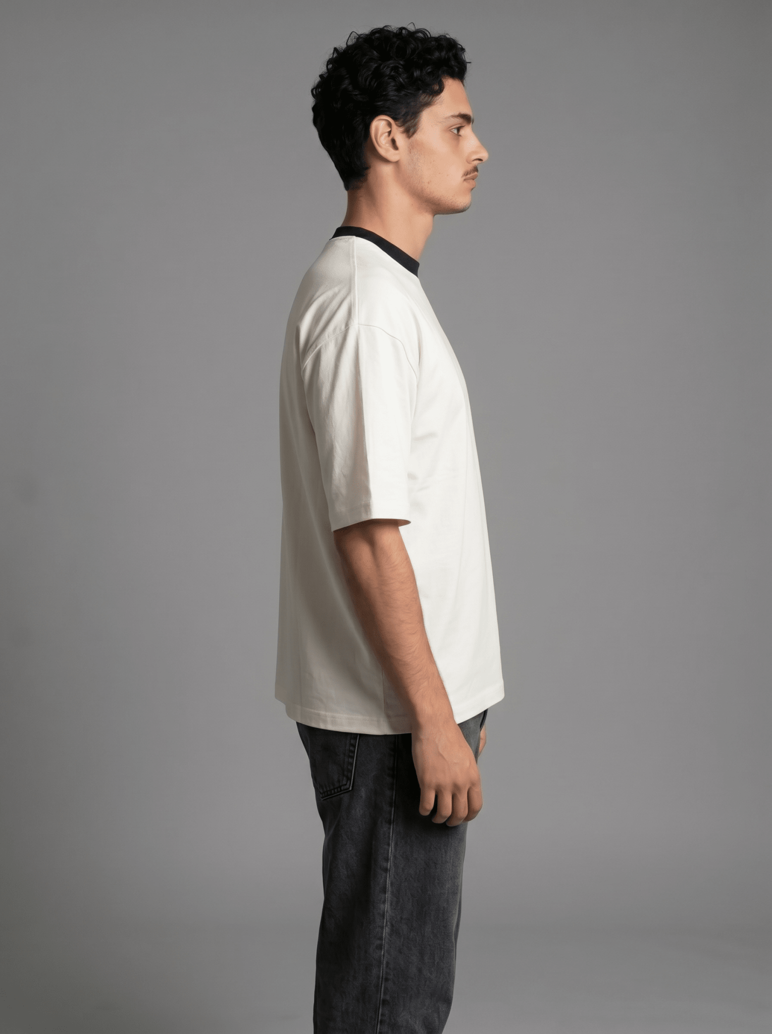 Boxy Tee — Off-White X Black - GREV